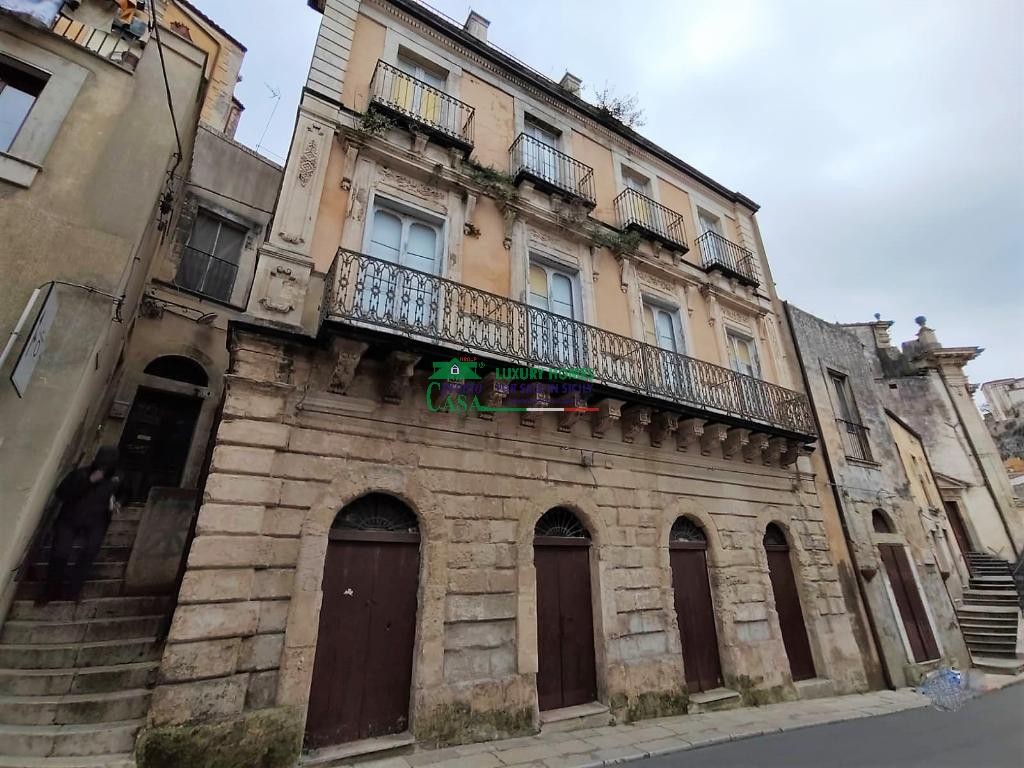 Historic Three Storey Palazzetto in the Heart of Ragusa Ibla